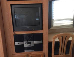 2004 Keystone Laredo