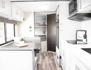 2020 Keystone 2200BH