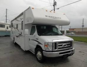 2014 Winnebago Minnie Winnie - 3 night minimum