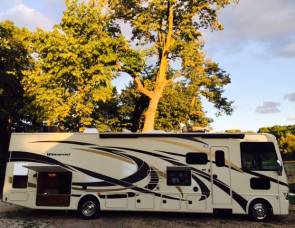 2015 2015 Thor Motor Coach