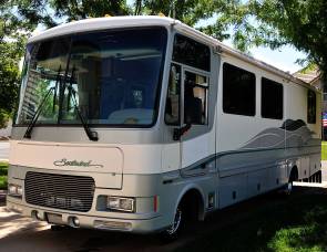 1999 Fleetwood Southwind 32V