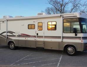 1999 Winnebago Adventurer