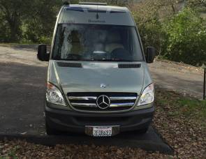 2013 Roadtrek Adventurous