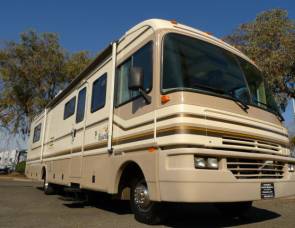 2003 Fleetwood Bounder