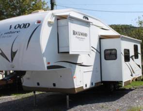 2012 Forest River Rockwood 8281