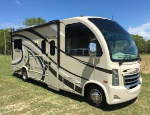 2016 Thor Motor Coach / Vegas