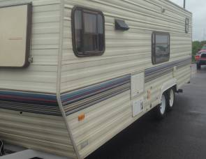 1990 Fleet wood Prowler