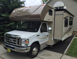 2016 Winnebago Minnie Winnie 31K