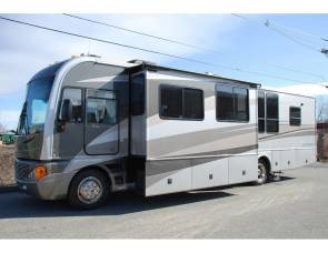 2004 Newly Available Rental! - Fleetwood Pace Arrow 37C