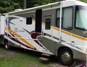 2005 Damon Intruder 373
