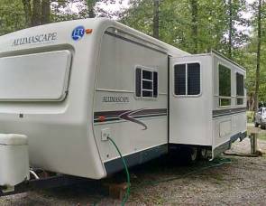 2004 Alumascape Holiday Rambler