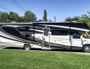 2016 Coachmen Leprechaun 320BH