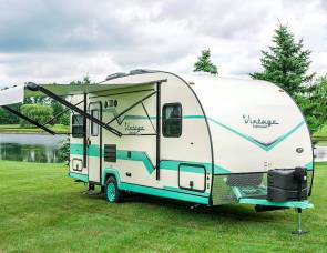2017 Vintage Cruiser by Gulf Stream
