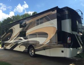2016 Thor Miramar 34.3 King Suite and Bunkhouse