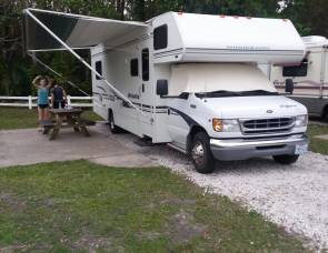 2002 Winnebago Minnie 31C