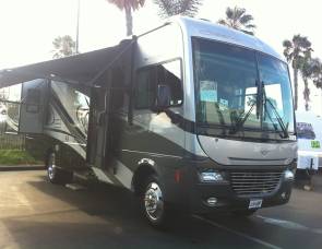 2007 Fleetwood south wind 32v