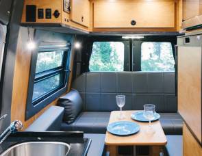 2017 4x4 Mercedes Sprinter