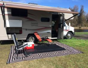 2014 Winnebago Spirit 22R