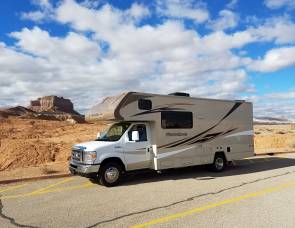 2017 Minnie Winnie / Winnebago