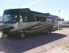 2014 Thor Motor Coach Hurricane