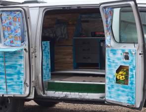 2001 Ford E350