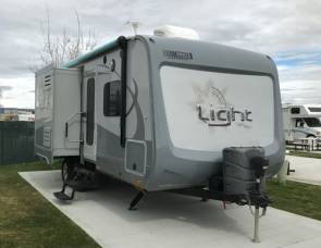 2015 Open Range Light 216Rbs