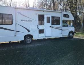 2005 Chevy Four Winds