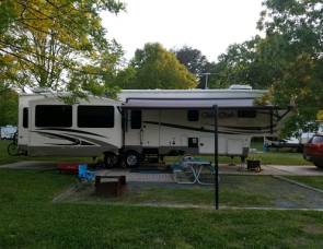2016 Cedar Creek Silverback 37MBH