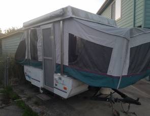 1995 Colman tent trailer