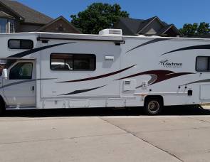 2011 Coachmen Freelander 32BH