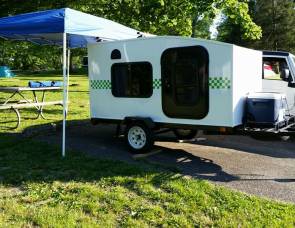 2018 My Mini Trailer Carpe Diem Mini 750lbs w/ Solar Panel