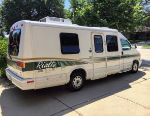 1998 Winnebago Rialta WV3AH8703VH146528