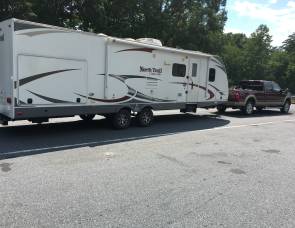 2012 North Trail (Bunk House) 32BUDS Caliber Edition **Already at the Campground**