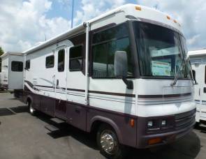 2002 Winnebago Adventurer