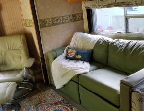 2008 Forest River Wild Cat 5th Wheel