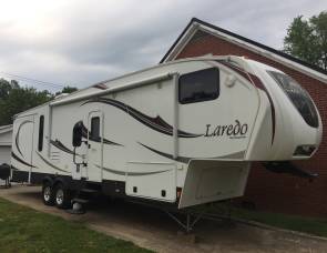2013 keystone / Laredo FREE DELIVERY