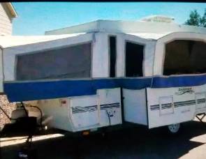 2005 Rockwood Premier