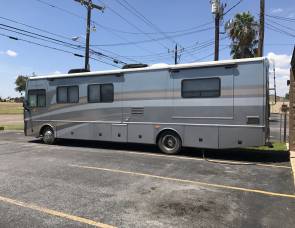 2006 fleetwood bouder 38s