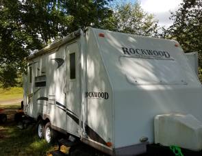 2004 Rockwood Forest River