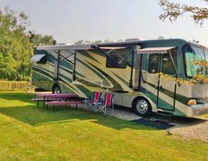 2005 Diesel Motor Coach, w/4 slides, Monaco