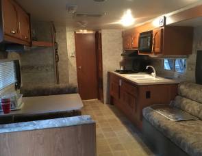 2005 Coachman Capri