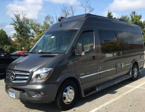 2015 Roadtrek Adventurous RS
