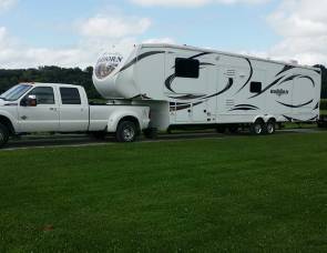 2013 Bighorn 3855fl