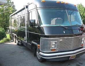 1985 Holiday Rambler Presidential 26