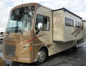 2016 SLEEPS 9 with 1 1/2 Bathrooms - NEW Winnebago Vista 35B