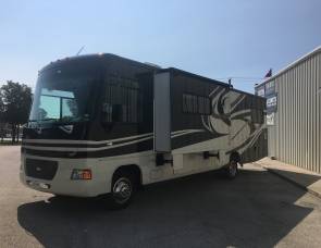 2011 Winnebago Vista Bunkhouse