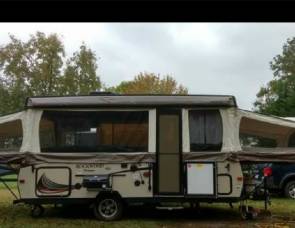 2015 Rockwood Premier 2716G