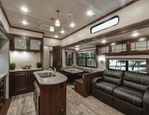 2017 Heartland Sundance 3700RLB