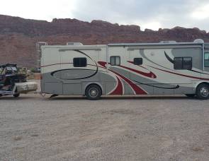 2005 Tiffin phaton