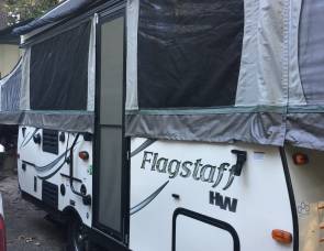 2017 Flagstaff Hw27scr